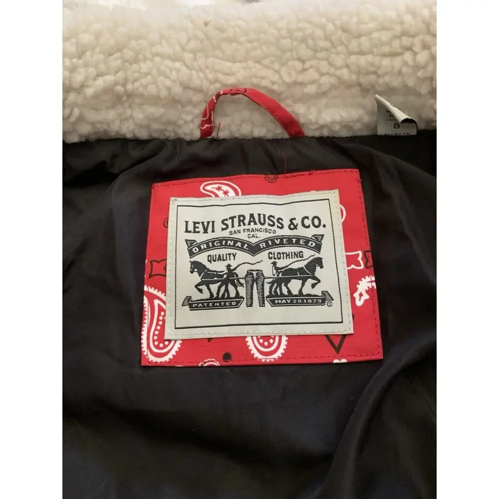 Levi's Out West Mixed Puffer Jacket Coat Mens Red Paisley Bandana (New) Size L
